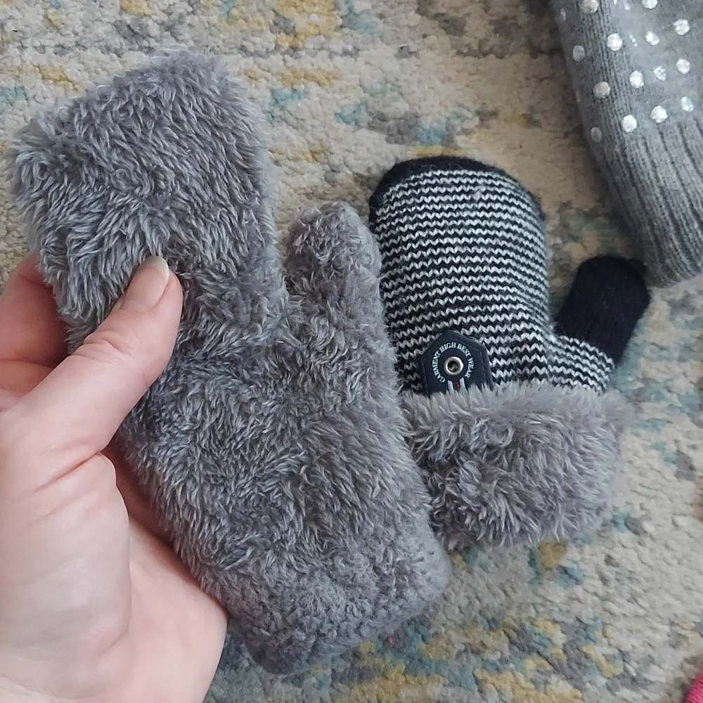Source Unknown warm fleece